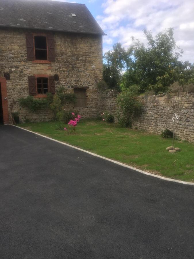 Les 3 Berets Chambres D'Hotes Oloron-Sainte-Marie Exterior foto